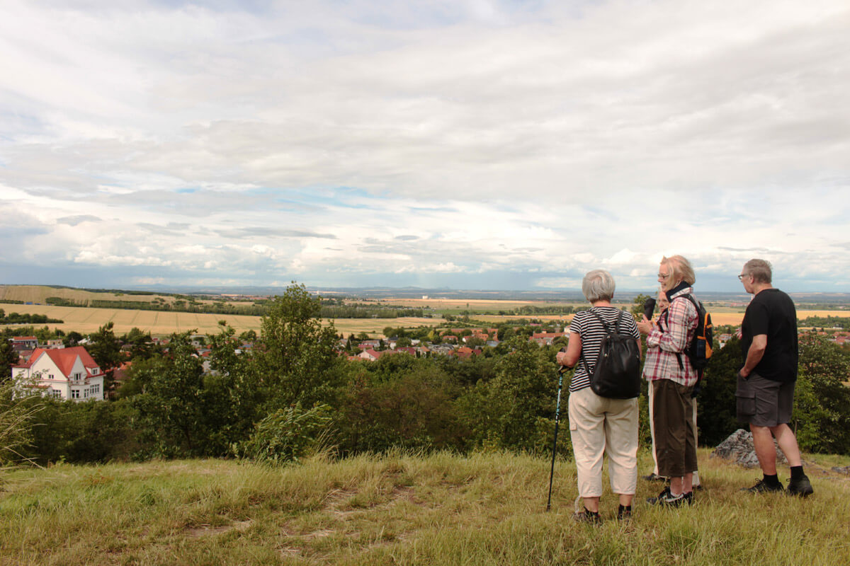 Im Alter fit und aktiv beim Wandern