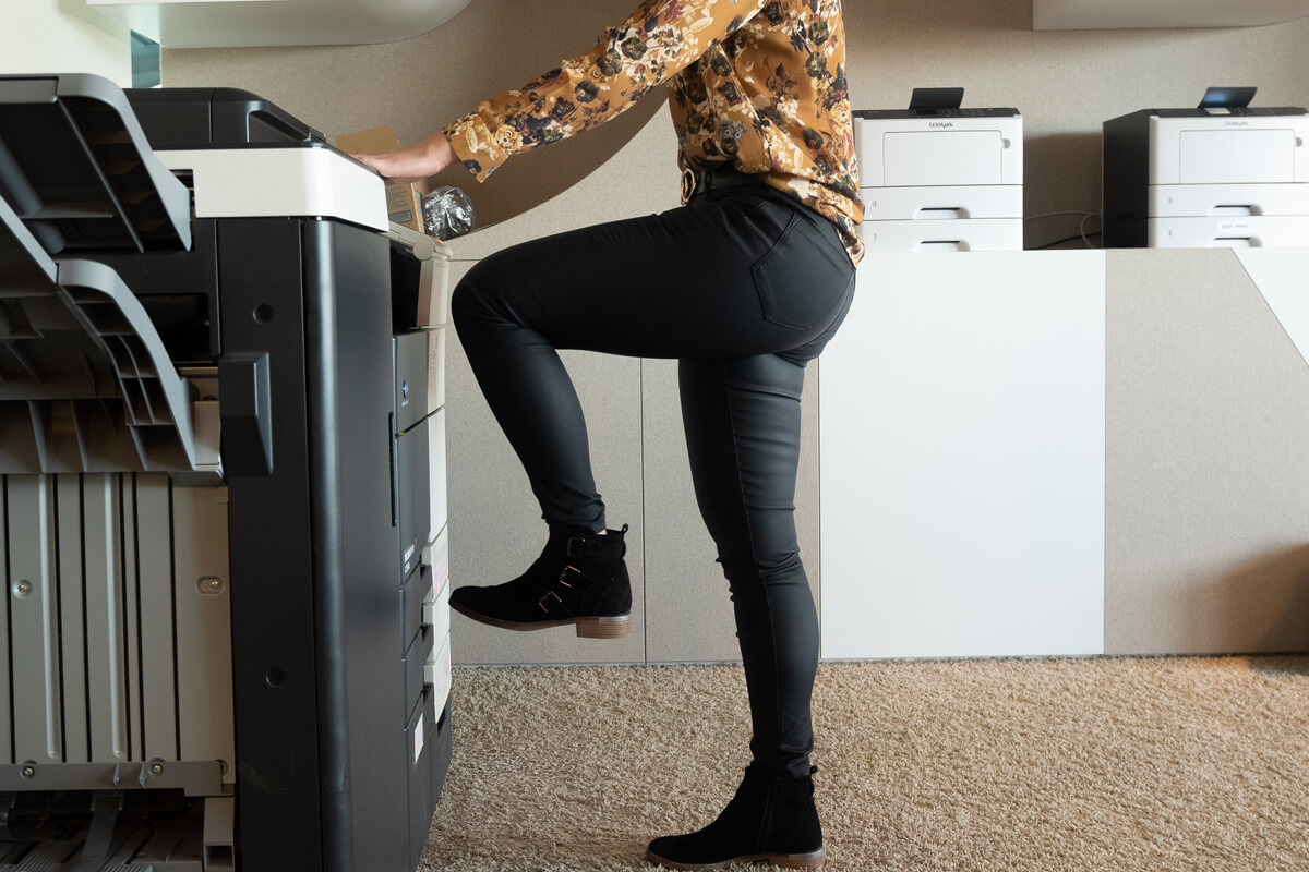 Work-Out für zwischendurch beim Drucker